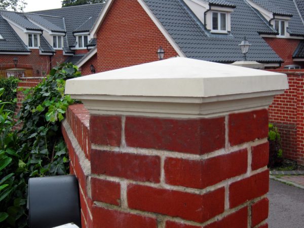 Classic Concrete Stone 18 inch Pier Cap (450mm x 450mm) - UK Made